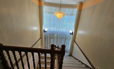 📌 ₱75K Only! Spacious Luxury Home in Woodridge Park Maa – 7+ Bedrooms with Basement!