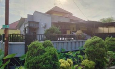 Modern Tropical High Ceiling Dijual Cepat Rumah Hook Bukit Barisan, Dekat Mall SKA & RS Awal Bros Sudirman Pekanbaru, Pasar Arengka, Sekolah Dharma Lo