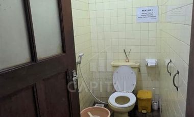 RUMAH HERITAGE KLASIK LUAS SAYAP RIAU SHM COCOK UNTUK USAHA NYAMAN UNTUK RUMAH TINGGAL