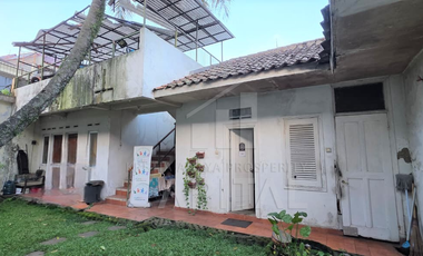 RUMAH HERITAGE KLASIK LUAS SAYAP RIAU SHM COCOK UNTUK USAHA NYAMAN UNTUK RUMAH TINGGAL