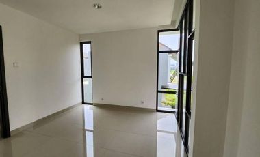 Rumah 2lt 6x17 102m 2KT Cluster Mahakam JGC Jakarta Carden City