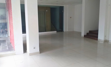 Ruko Komersial Kemang Raya pas untuk F&B, Klinik dan Bisnis Lainnya Akses Ramai