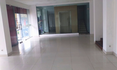 Ruko Komersial Kemang Raya pas untuk F&B, Klinik dan Bisnis Lainnya Akses Ramai