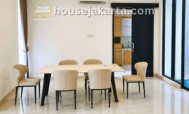 Disewakan Rumah Kemang Fully Furnished + Swimming Poo