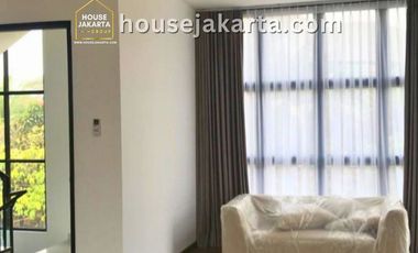 Disewakan Rumah Kemang Fully Furnished + Swimming Poo
