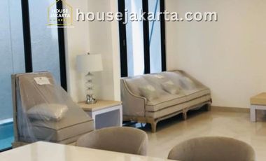 Disewakan Rumah Kemang Fully Furnished + Swimming Poo