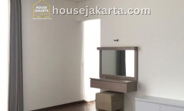 Disewakan Rumah Kemang Fully Furnished + Swimming Poo