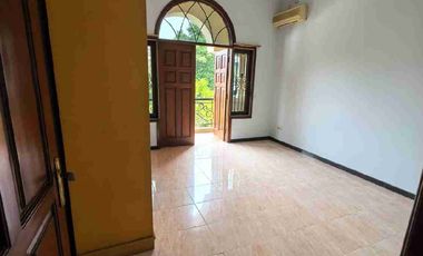 Dijual/Sewa Cepat Rumah Villa Bukit Mas