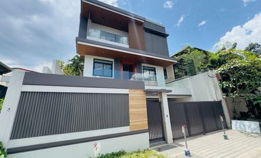 8 Bedrooms House and Lot for Sale in Filinvest 2 Subdivision, Quezon City