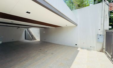 8 Bedrooms House and Lot for Sale in Filinvest 2 Subdivision, Quezon City