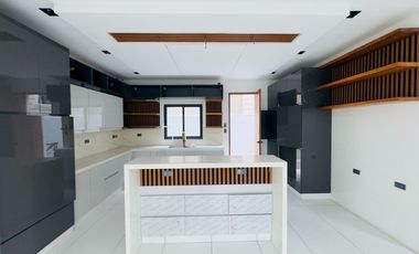 8 Bedrooms House and Lot for Sale in Filinvest 2 Subdivision, Quezon City