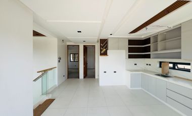 8 Bedrooms House and Lot for Sale in Filinvest 2 Subdivision, Quezon City
