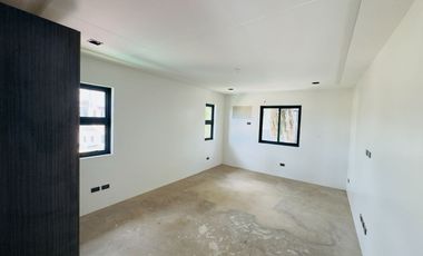 8 Bedrooms House and Lot for Sale in Filinvest 2 Subdivision, Quezon City