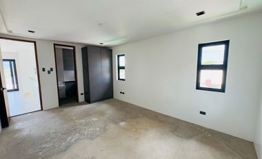 8 Bedrooms House and Lot for Sale in Filinvest 2 Subdivision, Quezon City