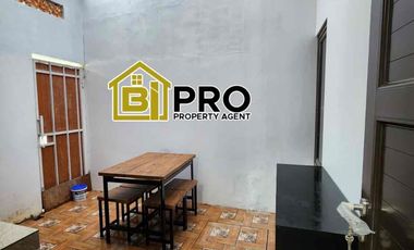 Disewakan Rumah Cantik 1,5 lantai siap huni 5 menit LRT HARJAMUKTI Cibubur