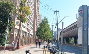 Hermoso Depto. 3D/2B+E A Pasos Del Metro Rodrigo De Araya