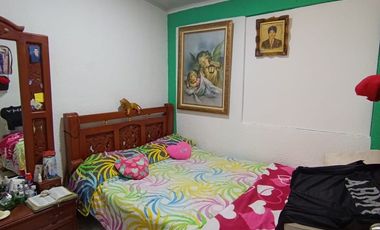 SE VENDE CASA EN ESTORAQUES