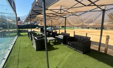 Hermosa parcela con Casa y Canchas de Padel en La Cruz