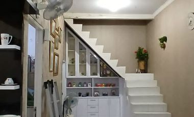 Disewakan Rumah Bagus semi Furnish, di cendana residence Pamulang.Tangerang Selatan