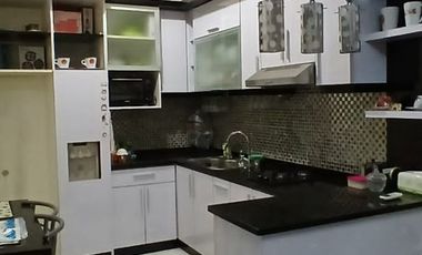 Disewakan Rumah Bagus semi Furnish, di cendana residence Pamulang.Tangerang Selatan