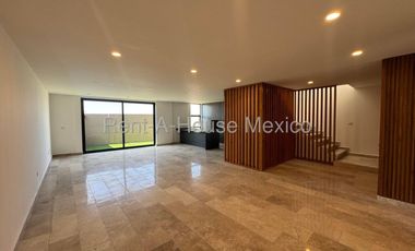 Venta Casa Nueva en Altozano 3 Recamaras 3 Baños Amplios Espacios Sala TV