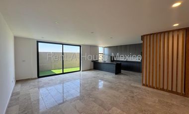 Venta Casa Nueva en Altozano 3 Recamaras 3 Baños Amplios Espacios Sala TV