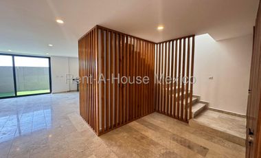 Venta Casa Nueva en Altozano 3 Recamaras 3 Baños Amplios Espacios Sala TV