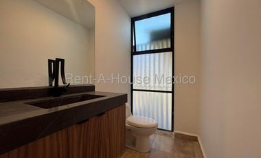 Venta Casa Nueva en Altozano 3 Recamaras 3 Baños Amplios Espacios Sala TV