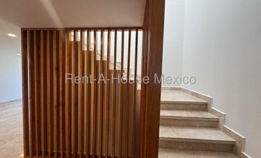 Venta Casa Nueva en Altozano 3 Recamaras 3 Baños Amplios Espacios Sala TV