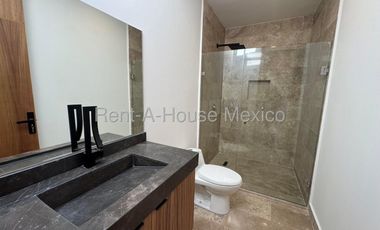 Venta Casa Nueva en Altozano 3 Recamaras 3 Baños Amplios Espacios Sala TV