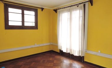 CASA CENTRAL 3 SUR, 1 Y 2 PONIENTE - TALCA
