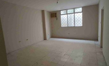Casa de venta en Urdesa Central de 5 dormitorios - Guayaquil Ecuador