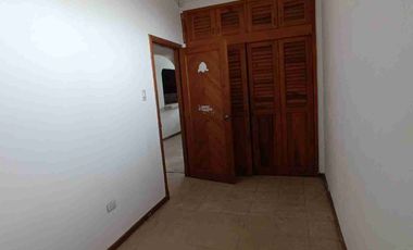 Casa de venta en Urdesa Central de 5 dormitorios - Guayaquil Ecuador