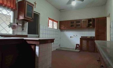 Casa de venta en Urdesa Central de 5 dormitorios - Guayaquil Ecuador