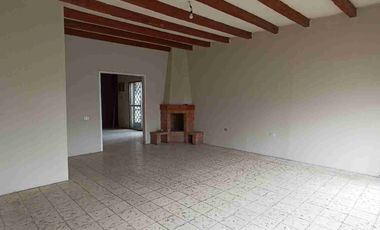 Casa de venta en Urdesa Central de 5 dormitorios - Guayaquil Ecuador
