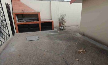 Casa de venta en Urdesa Central de 5 dormitorios - Guayaquil Ecuador