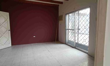 Casa de venta en Urdesa Central de 5 dormitorios - Guayaquil Ecuador