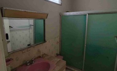 Casa de venta en Urdesa Central de 5 dormitorios - Guayaquil Ecuador