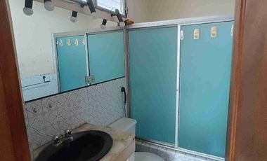 Casa de venta en Urdesa Central de 5 dormitorios - Guayaquil Ecuador