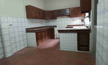Casa de venta en Urdesa Central de 5 dormitorios - Guayaquil Ecuador