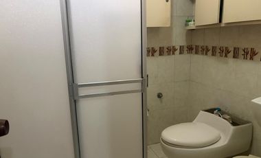 LINDO Y COMODO APARTAMENTO. EXCELENTE UBICACION