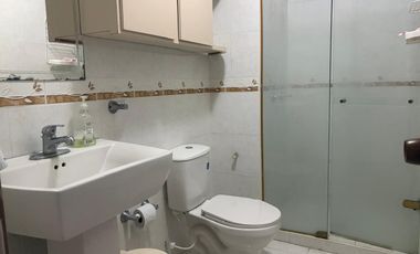 LINDO Y COMODO APARTAMENTO. EXCELENTE UBICACION