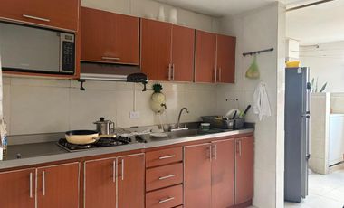 LINDO Y COMODO APARTAMENTO. EXCELENTE UBICACION