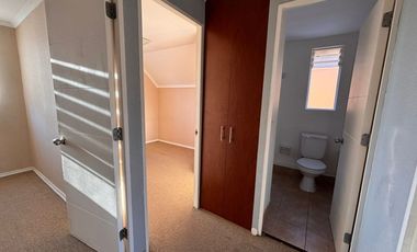 CASA EN VENTA CONDOMIIO ALTO LAGUNA DE CURAUMA, VALPARAÍSO