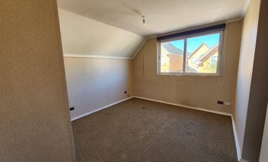 CASA EN VENTA CONDOMIIO ALTO LAGUNA DE CURAUMA, VALPARAÍSO