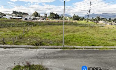 En venta terreno ubicado en el Plateado junto al mercado Puerto Seco