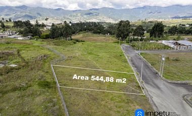 En venta terreno ubicado en el Plateado junto al mercado Puerto Seco