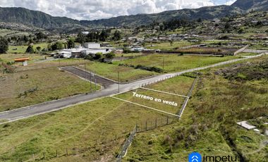 En venta terreno ubicado en el Plateado junto al mercado Puerto Seco