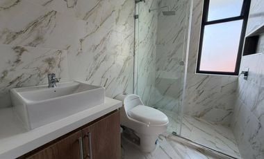 Casa en venta, último modelo, aplica crédito VIP, sector Santa María Sayaus