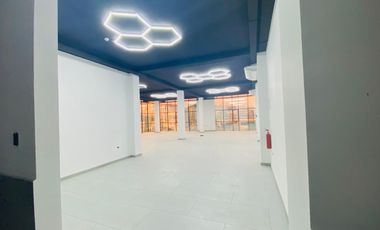 SE ALQUILA EDIFCIO CORP. UBICADO EN EL  Sector La California, Portoviejo
